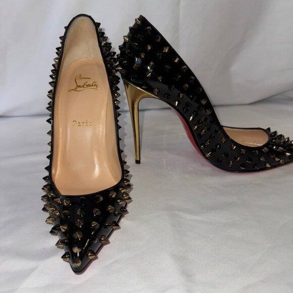 Christian Louboutin Pigalle Spiked pumps in black patent leather with gold - Picture 5 of 5